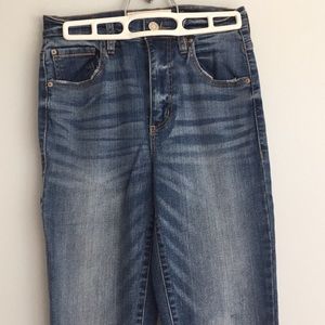 blue high waisted jeans